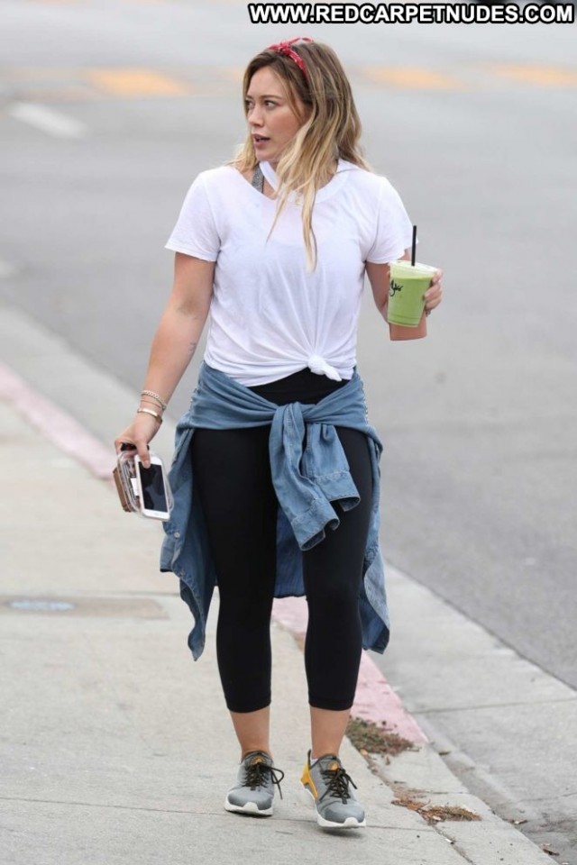 Hilary Duff West Hollywood Hollywood West Hollywood Posing Hot Babe