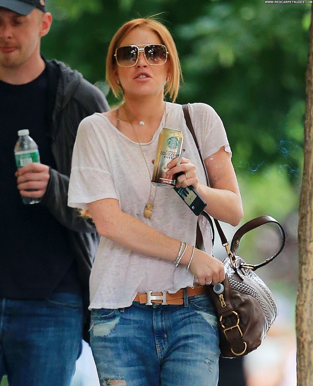 Lindsay Lohan New York Posing Hot Candids Beautiful High Resolution